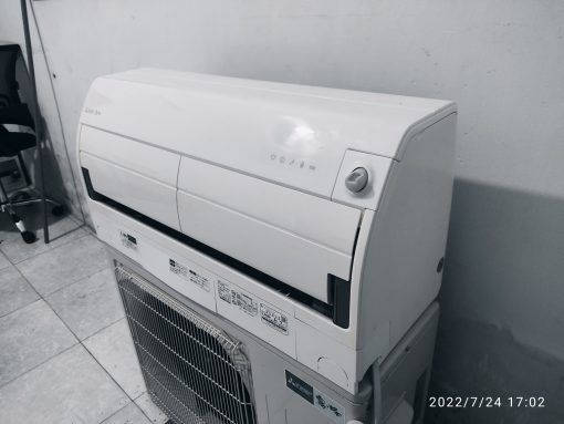 Góc phải Máy Lạnh Mitsubishi Nội Địa Nhật MSZ-ZW4018S-W Inverter 2HP (2018)