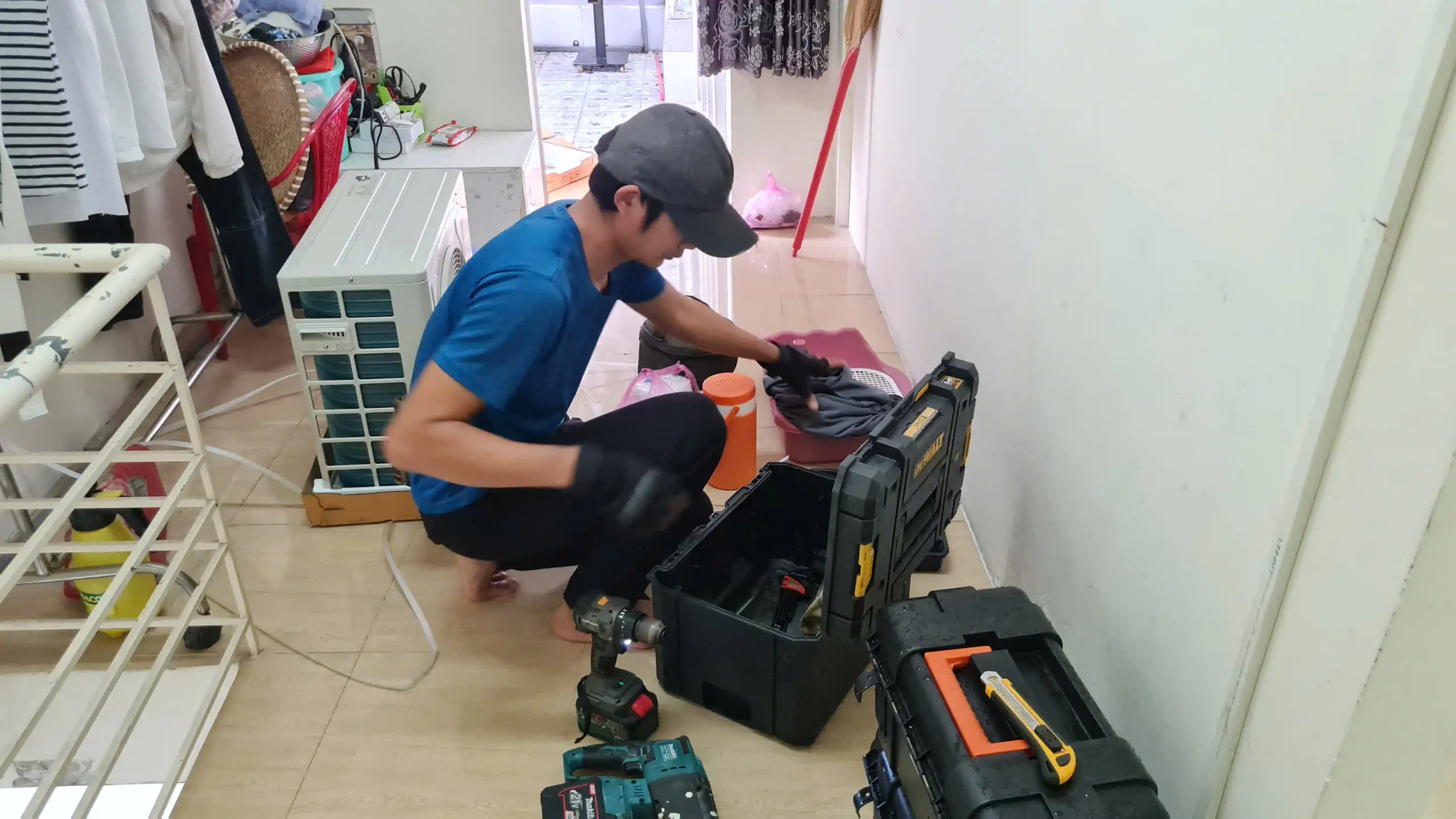 Lắp máy lạnh Mitsubishi Heavy inverter 1.5HP Quận Bình Thạnh