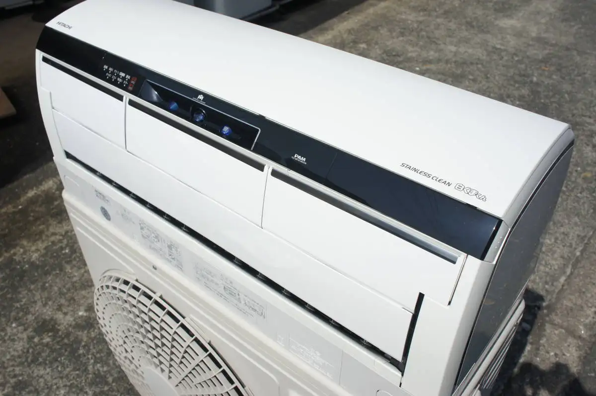 Máy lạnh nội địa Nhật Hitachi RAS-X56E2 (W) 2.5HP