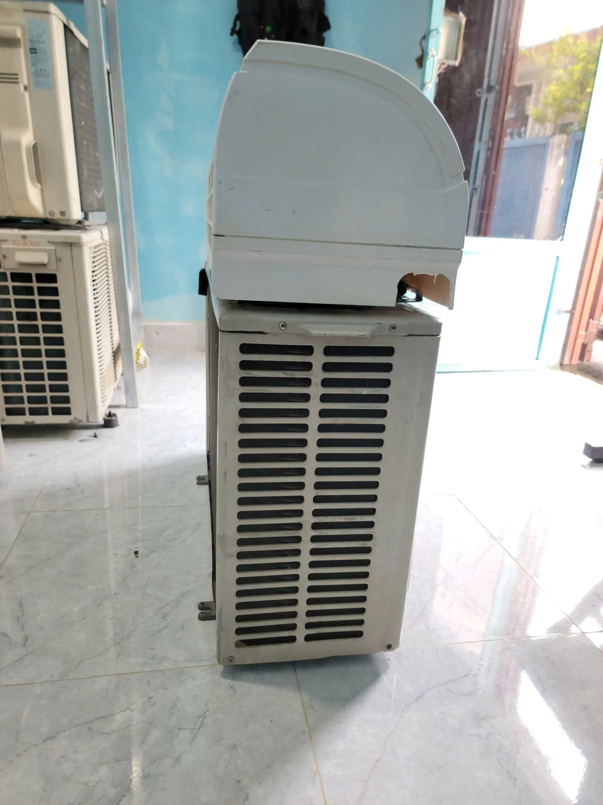 Máy lạnh Mitsubishi MSZ-ZW287-W nội địa Nhật