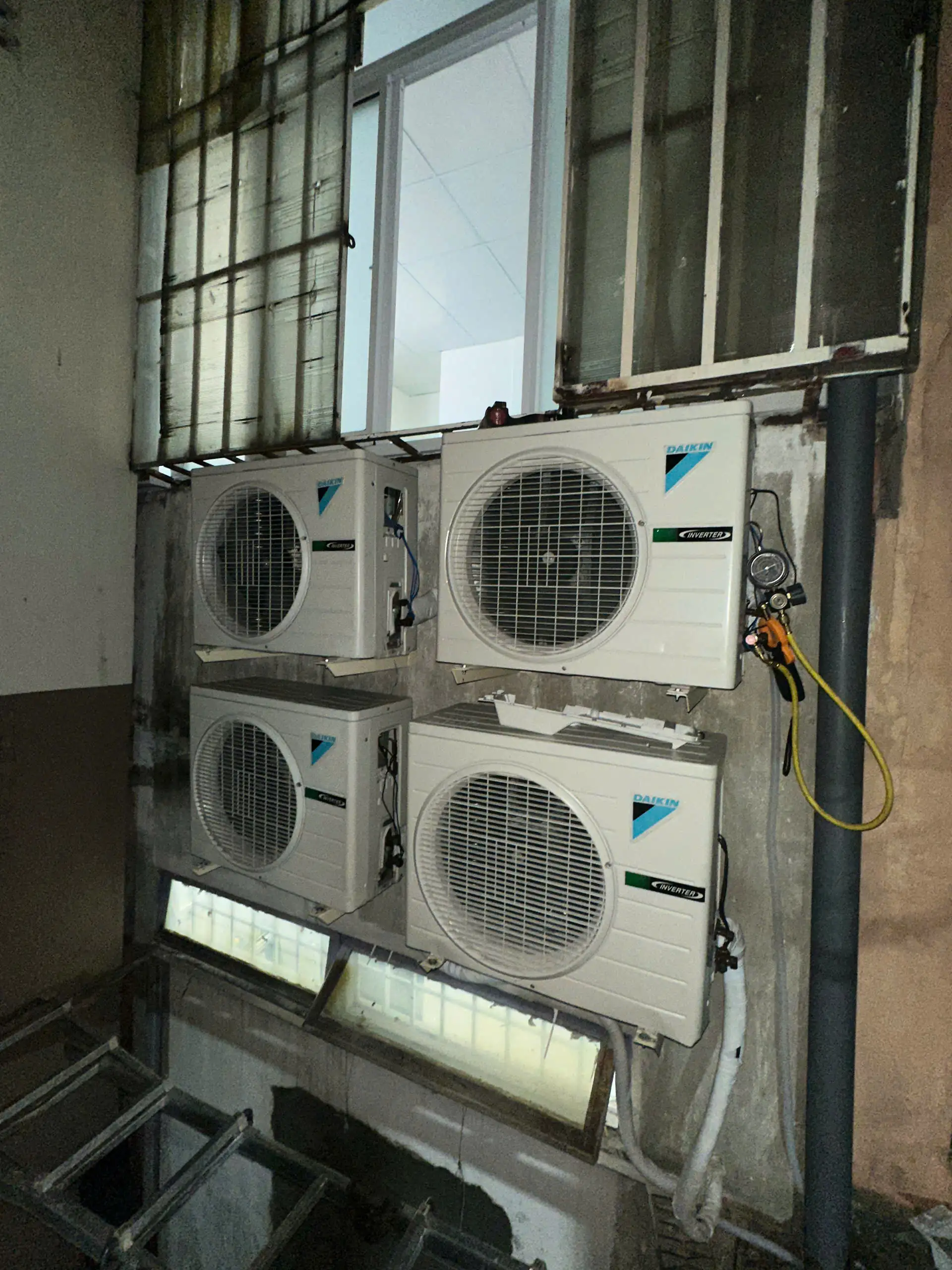 Vị trí dàn nóng được bố trí hợp lý, đảm bảo tản nhiệt hiệu quả