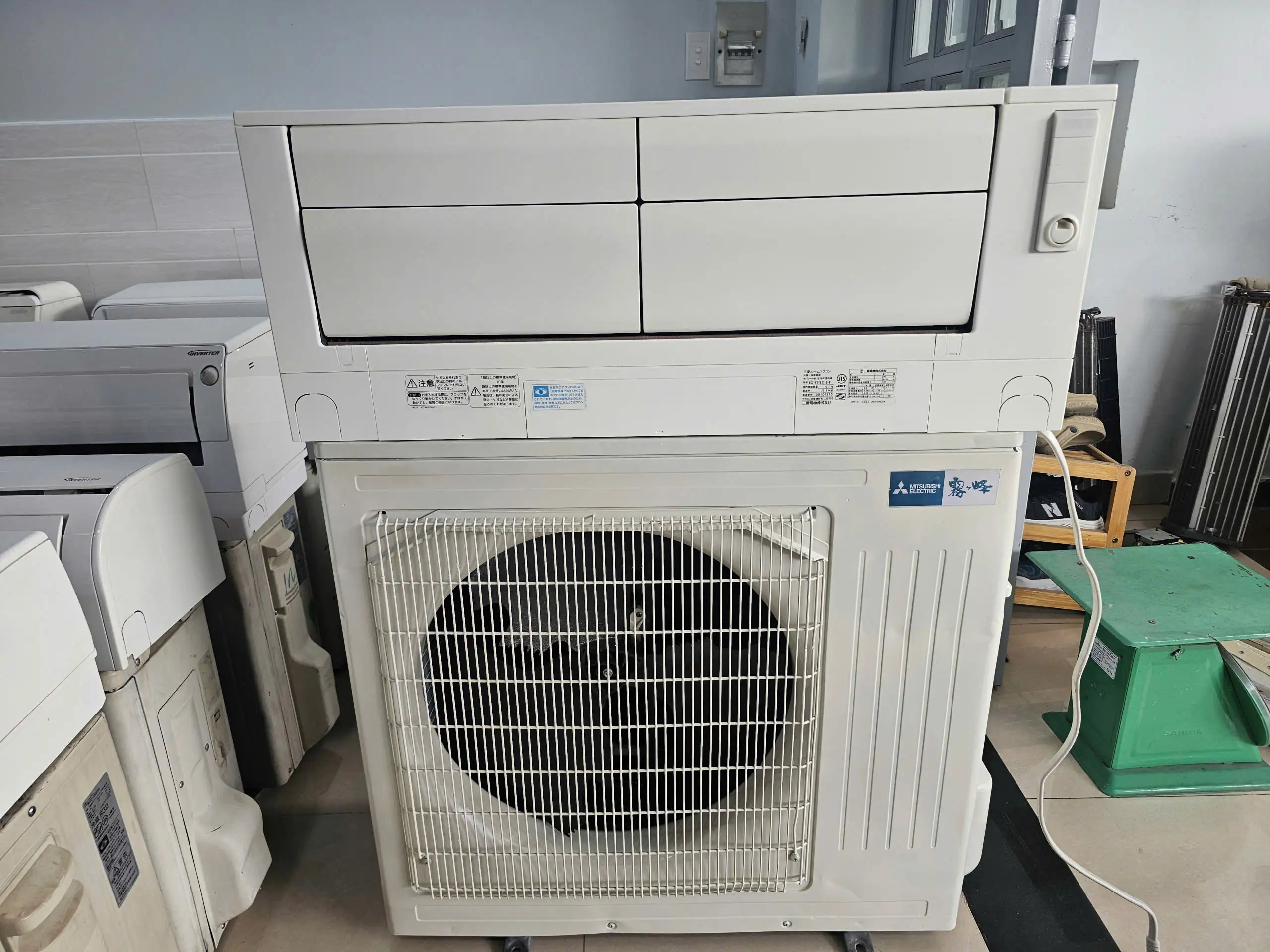Máy lạnh nội địa Nhật Mitsubishi 2 Quạt MSZ-FZV6319S-W (2.75HP)